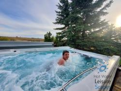 Coast Spas 21VE Infinity Edge Swim Spa